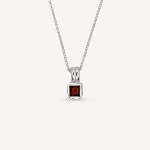 Lys Garnet Mini Silver Necklace