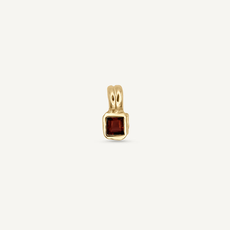 Lys Garnet Solitaire 14ct Yellow Gold Pendant