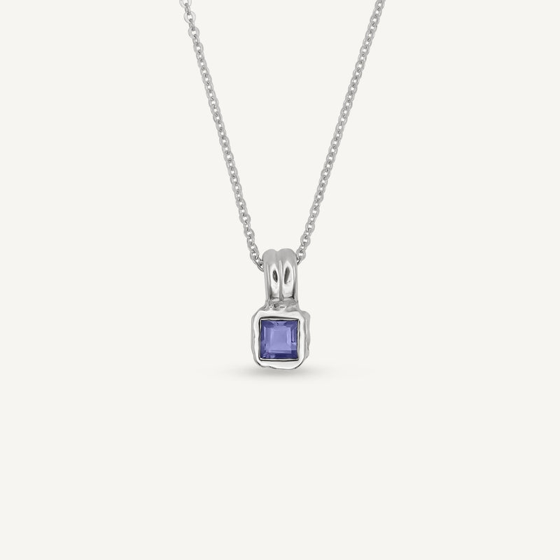 Lys Tanzanite Mini Silver Necklace