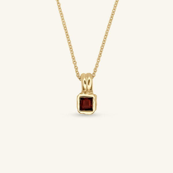 Lys Garnet Solitaire 14ct Gold Necklace